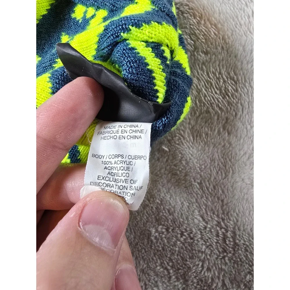 Under‎ Armour Youth Beanie Hat OSFA Blue Neon Yellow Knit Winter Cap